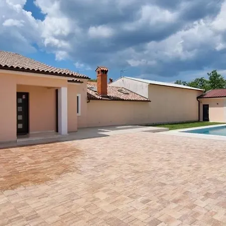 Jessica Villa Bibici
